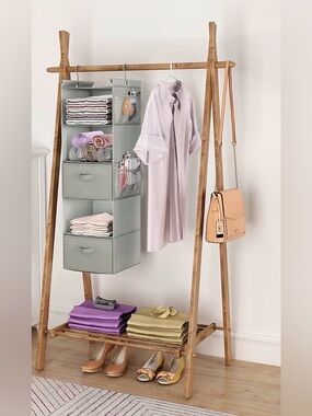⬜️  Gray Hanging Storage Organizer w/ Hooks